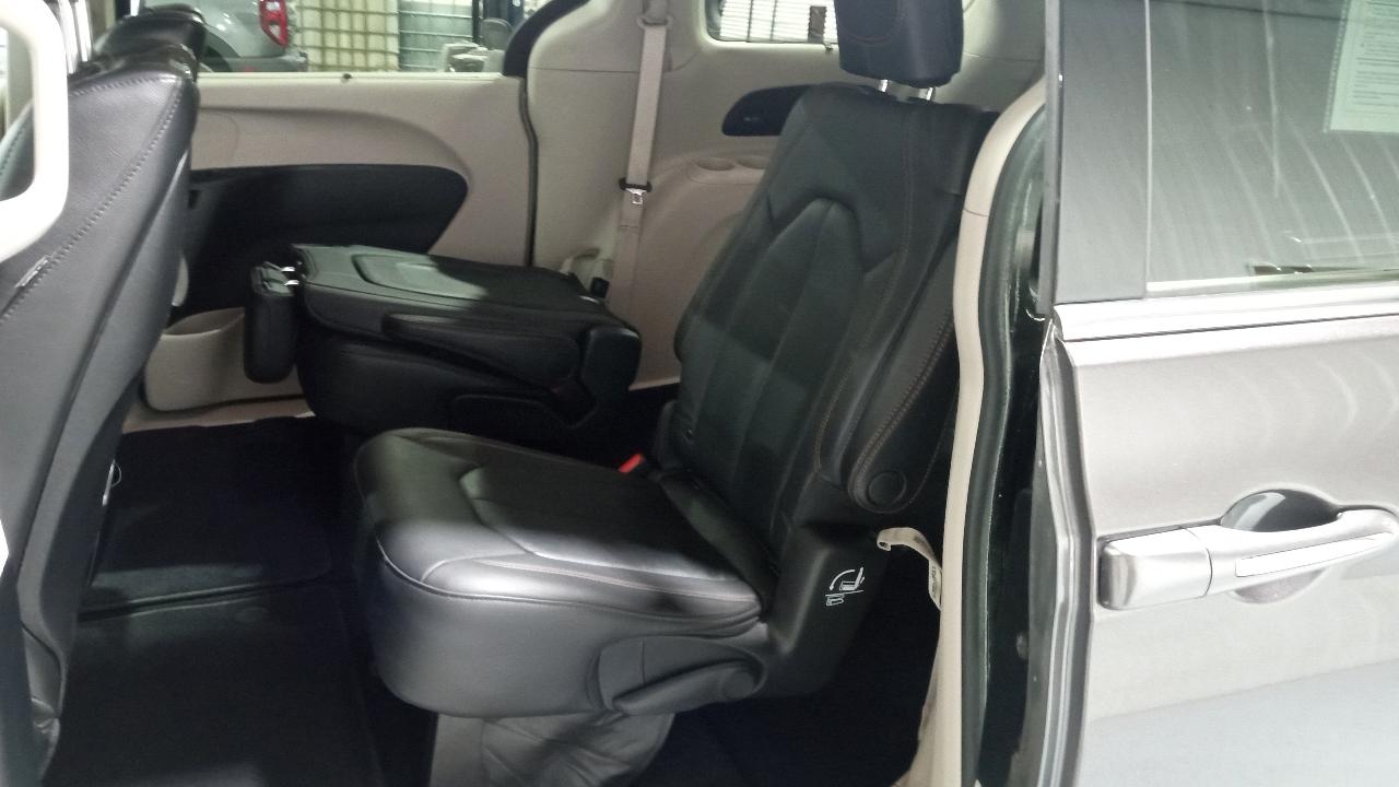 Chrysler Pacifica Touring L Plus FWD 2020