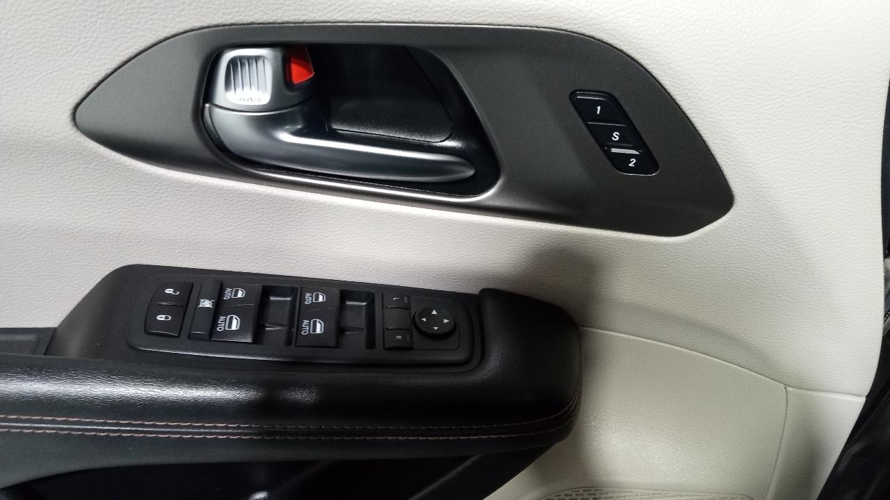 Chrysler Pacifica Touring L Plus FWD 2020