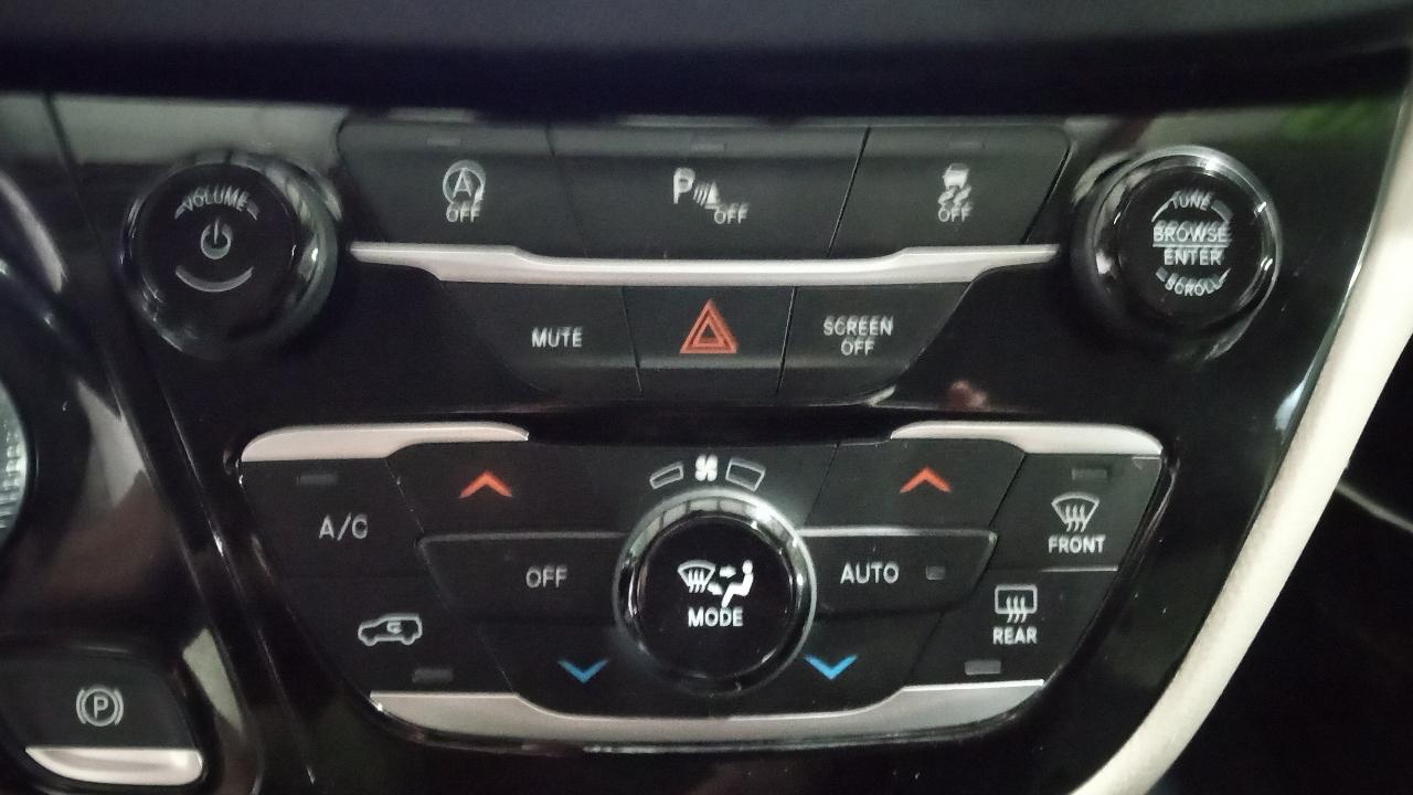 Chrysler Pacifica Touring L Plus FWD 2020