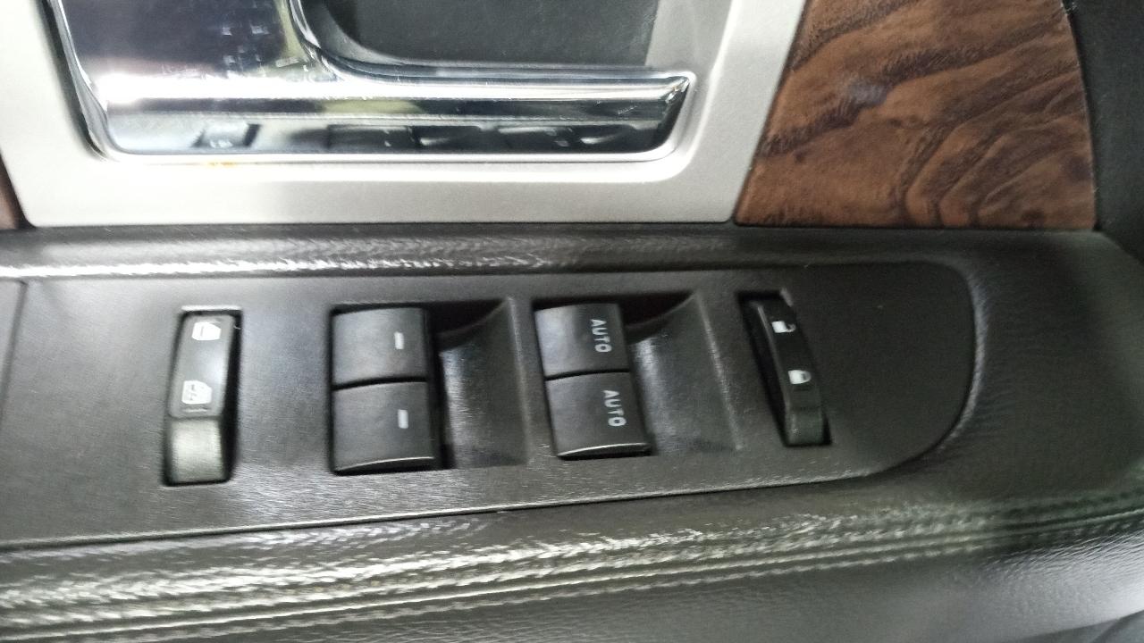 Ford F-150 4WD SuperCrew 145" Platinum 2013