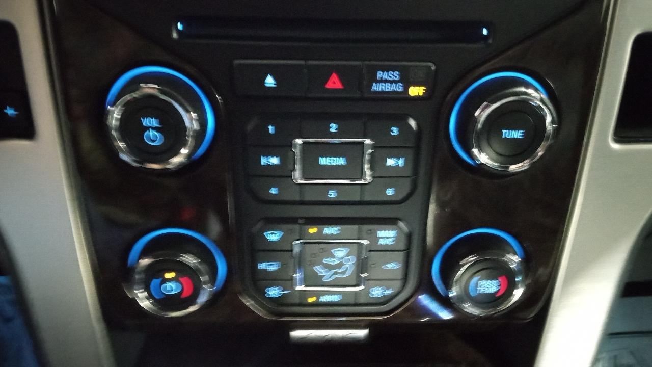 Ford F-150 4WD SuperCrew 145" Platinum 2013