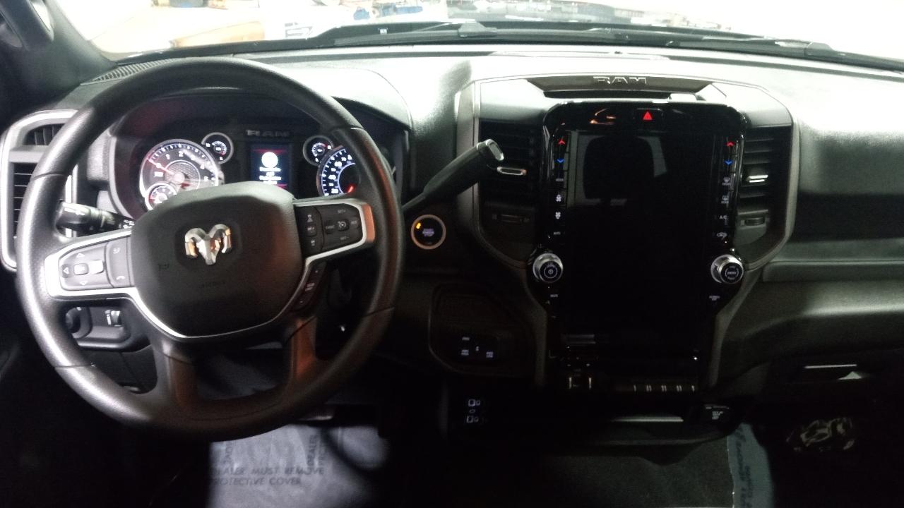 RAM 2500 Tradesman 4x4 Crew Cab 6'4" Box 2026