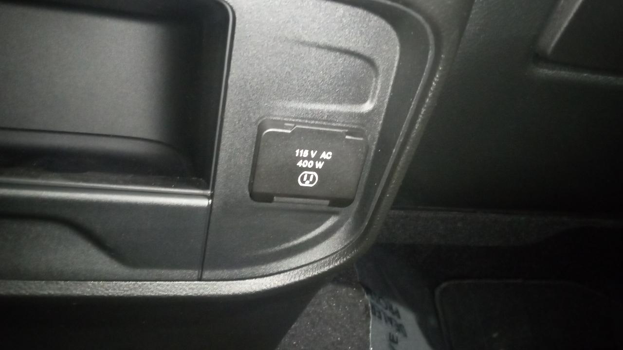 RAM 2500 Tradesman 4x4 Crew Cab 6'4" Box 2026