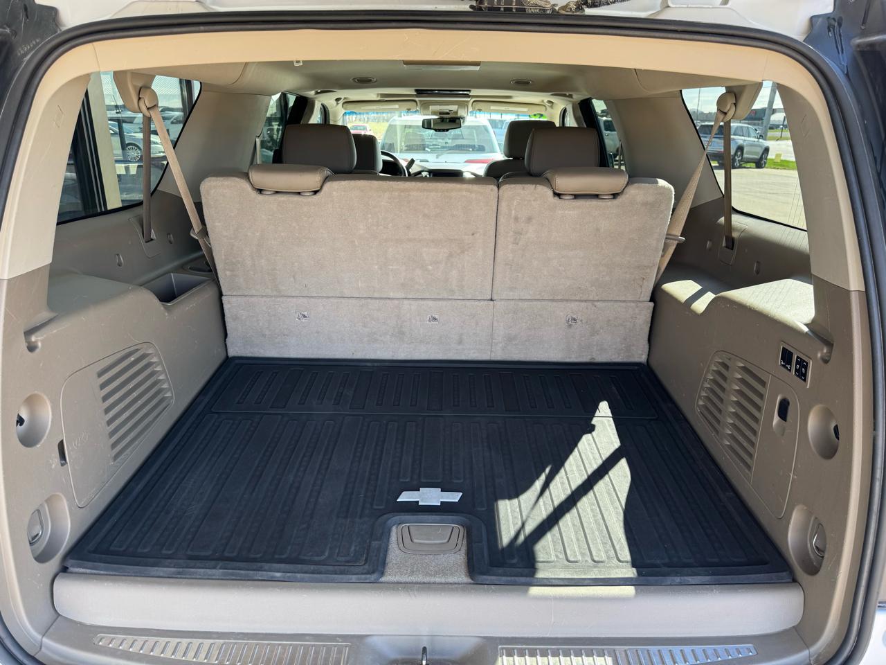 Chevrolet Suburban 4WD 4dr 1500 LTZ 2016