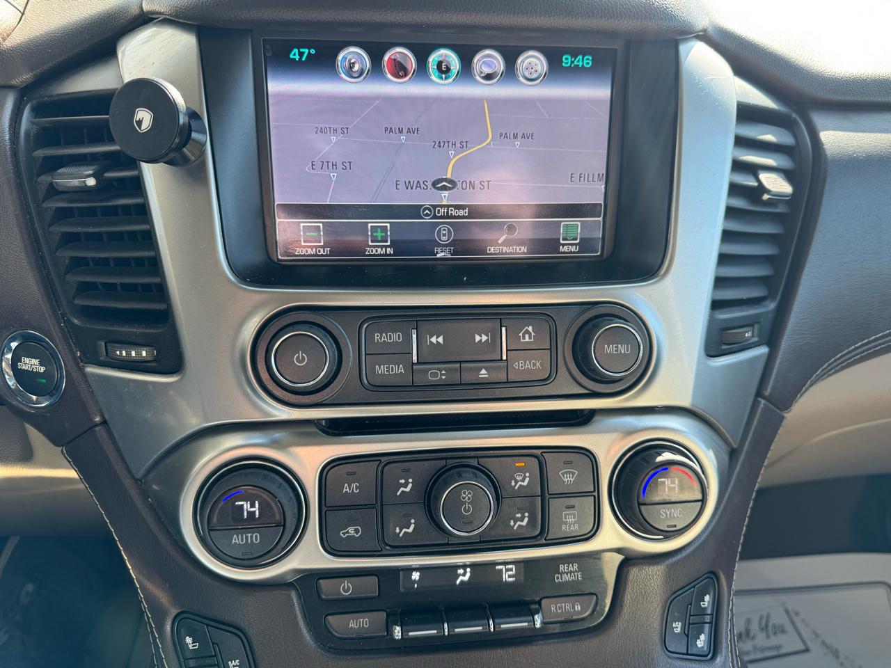 Chevrolet Suburban 4WD 4dr 1500 LTZ 2016