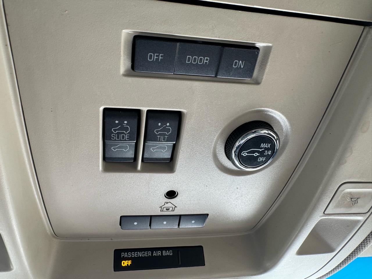 Chevrolet Suburban 4WD 4dr 1500 LTZ 2016