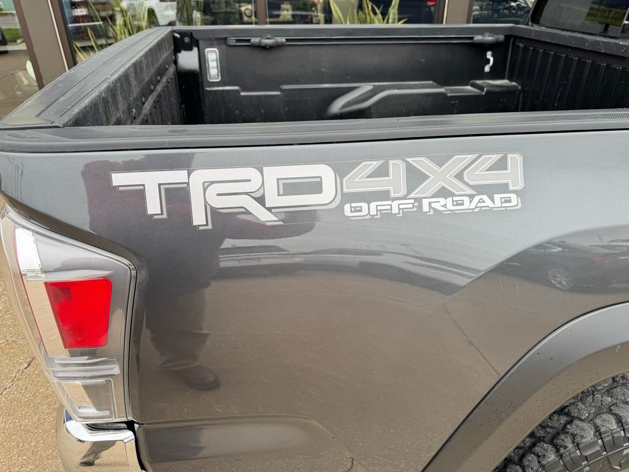 Toyota Tacoma 4WD TRD Off Road Double Cab 5' Bed V6 MT (Natl) 2021
