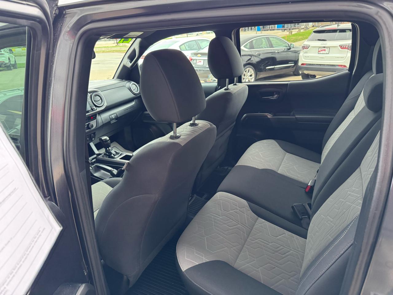 Toyota Tacoma 4WD TRD Off Road Double Cab 5' Bed V6 MT (Natl) 2021