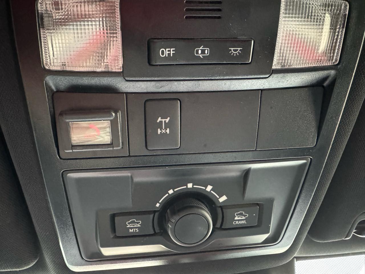 Toyota Tacoma 4WD TRD Off Road Double Cab 5' Bed V6 MT (Natl) 2021