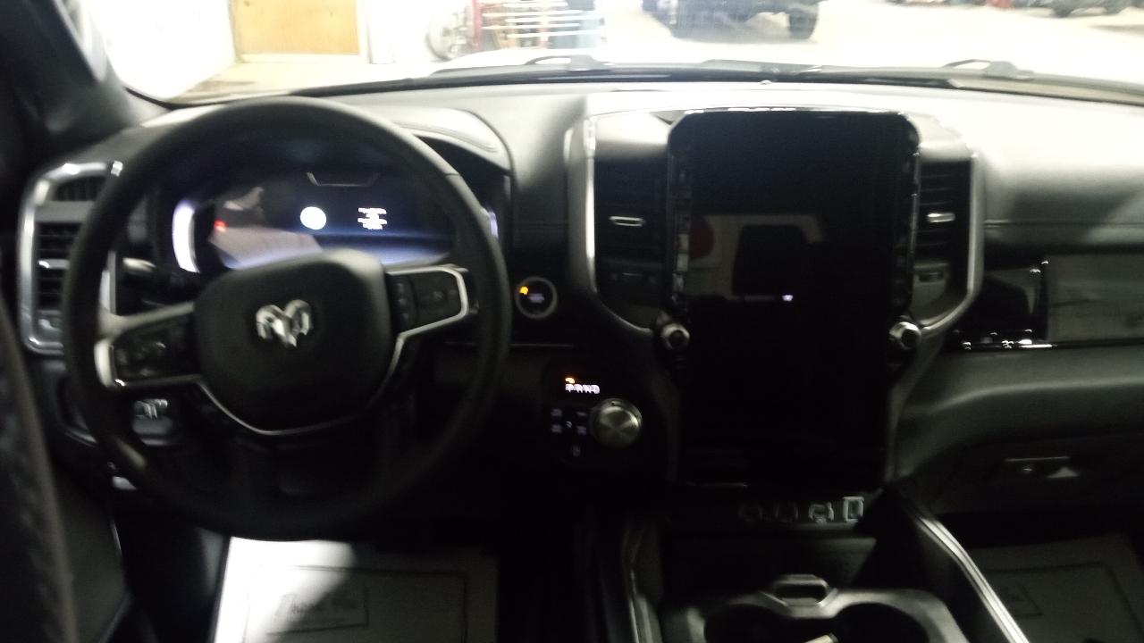 RAM 1500 Laramie 4x4 Crew Cab 5'7" Box 2026