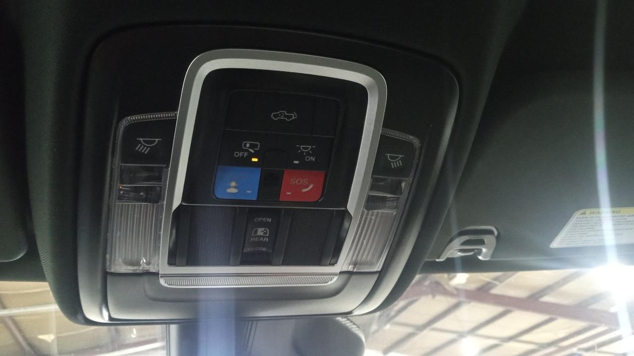 RAM 1500 Laramie 4x4 Crew Cab 5'7" Box 2026