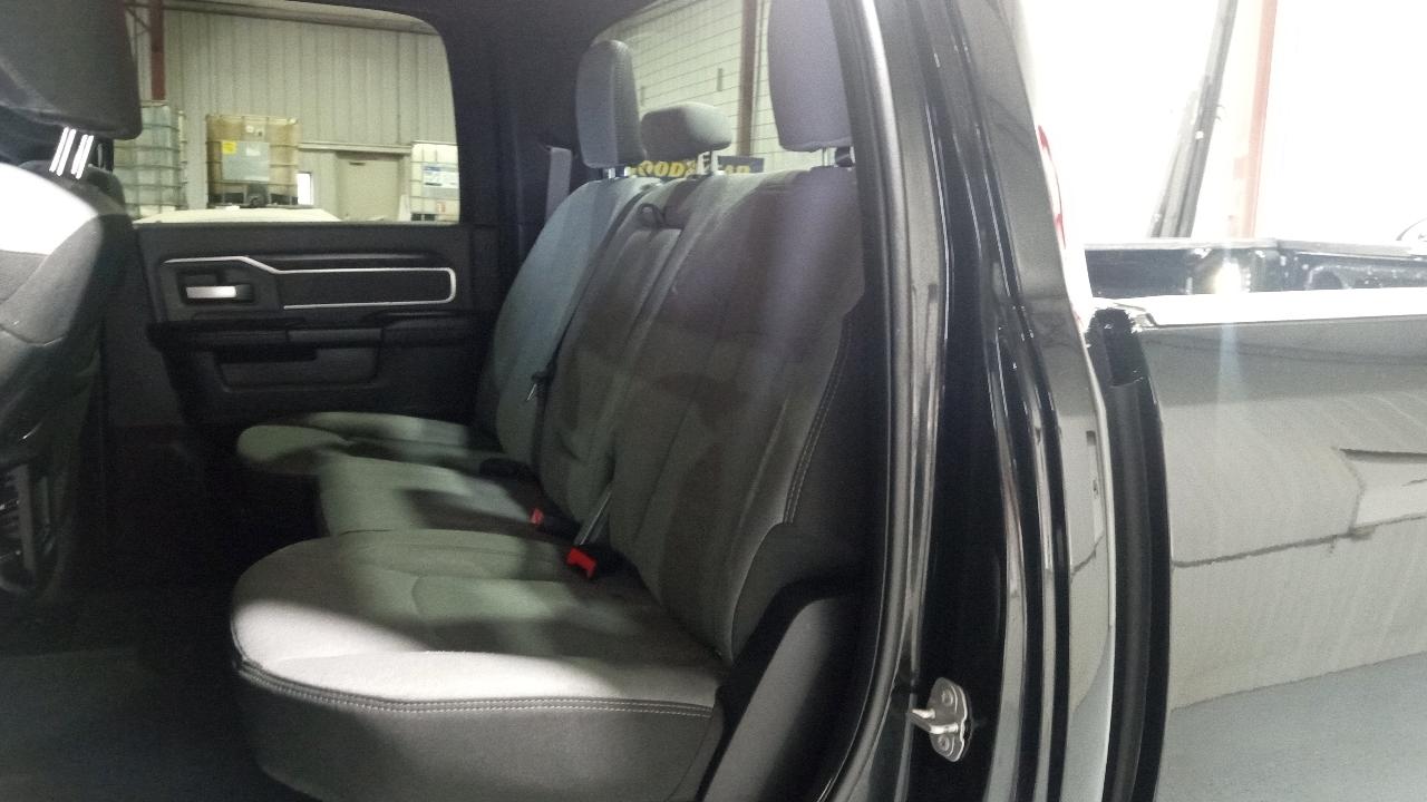 RAM 2500 Big Horn 4x4 Crew Cab 6'4" Box 2022