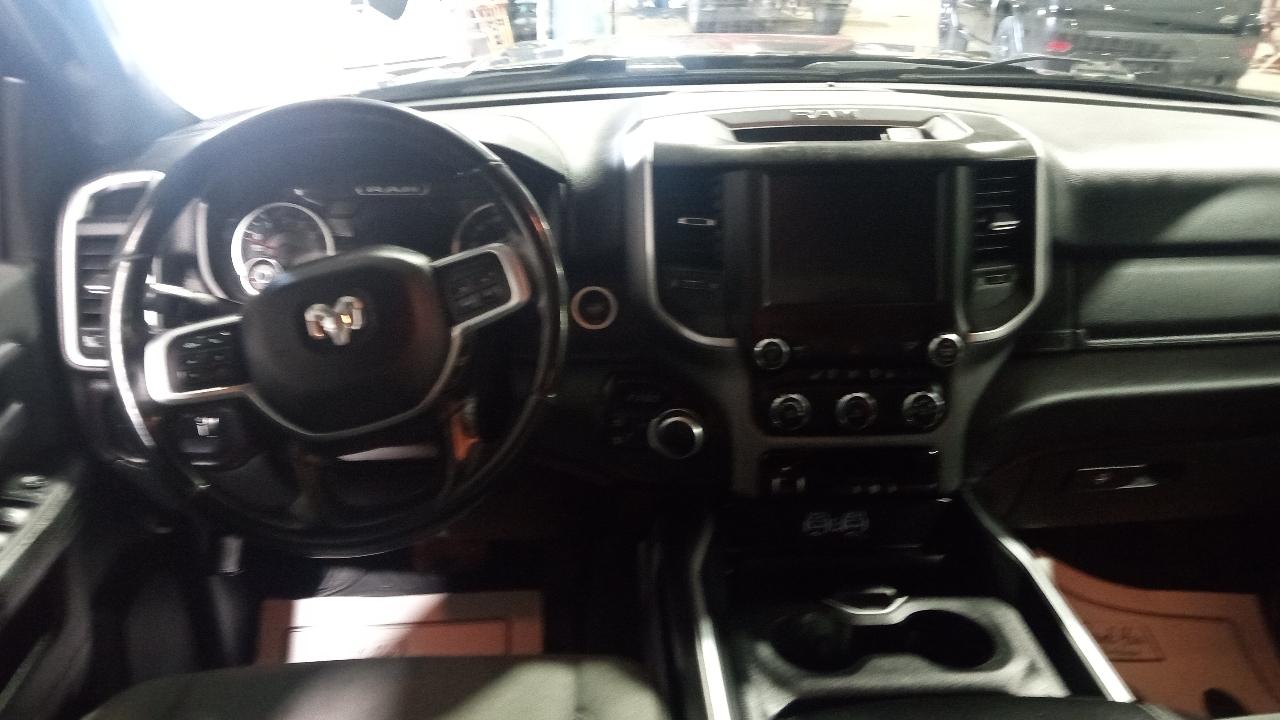 RAM 2500 Big Horn 4x4 Crew Cab 6'4" Box 2022