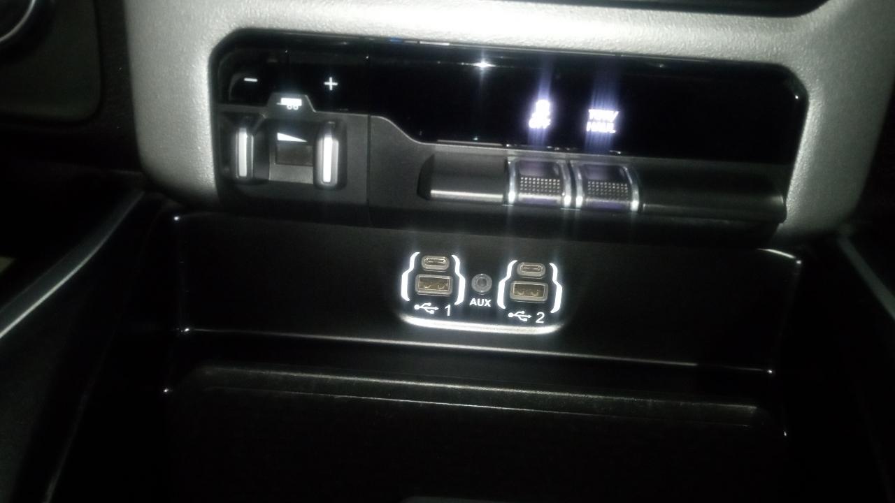 RAM 2500 Big Horn 4x4 Crew Cab 6'4" Box 2022