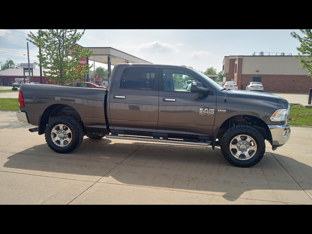 2017 RAM 2500 Big Horn 4x4 Crew Cab 6'4" Box