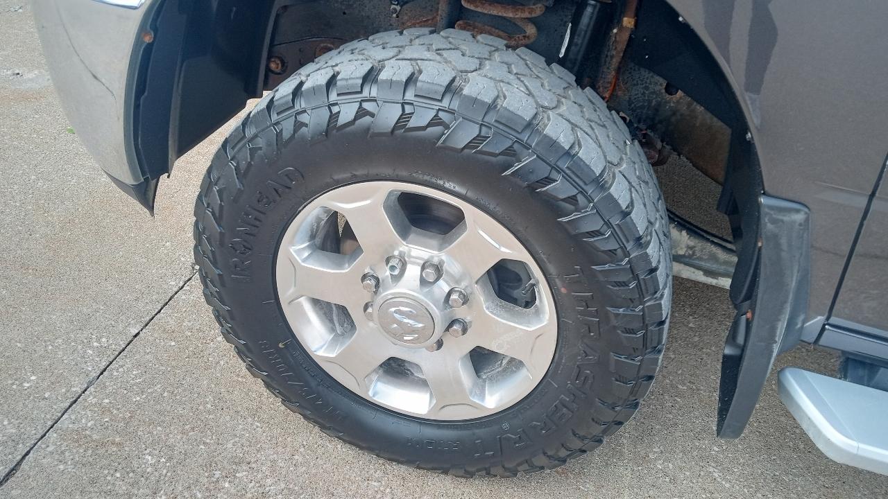 RAM 2500 Big Horn 4x4 Crew Cab 6'4" Box 2017