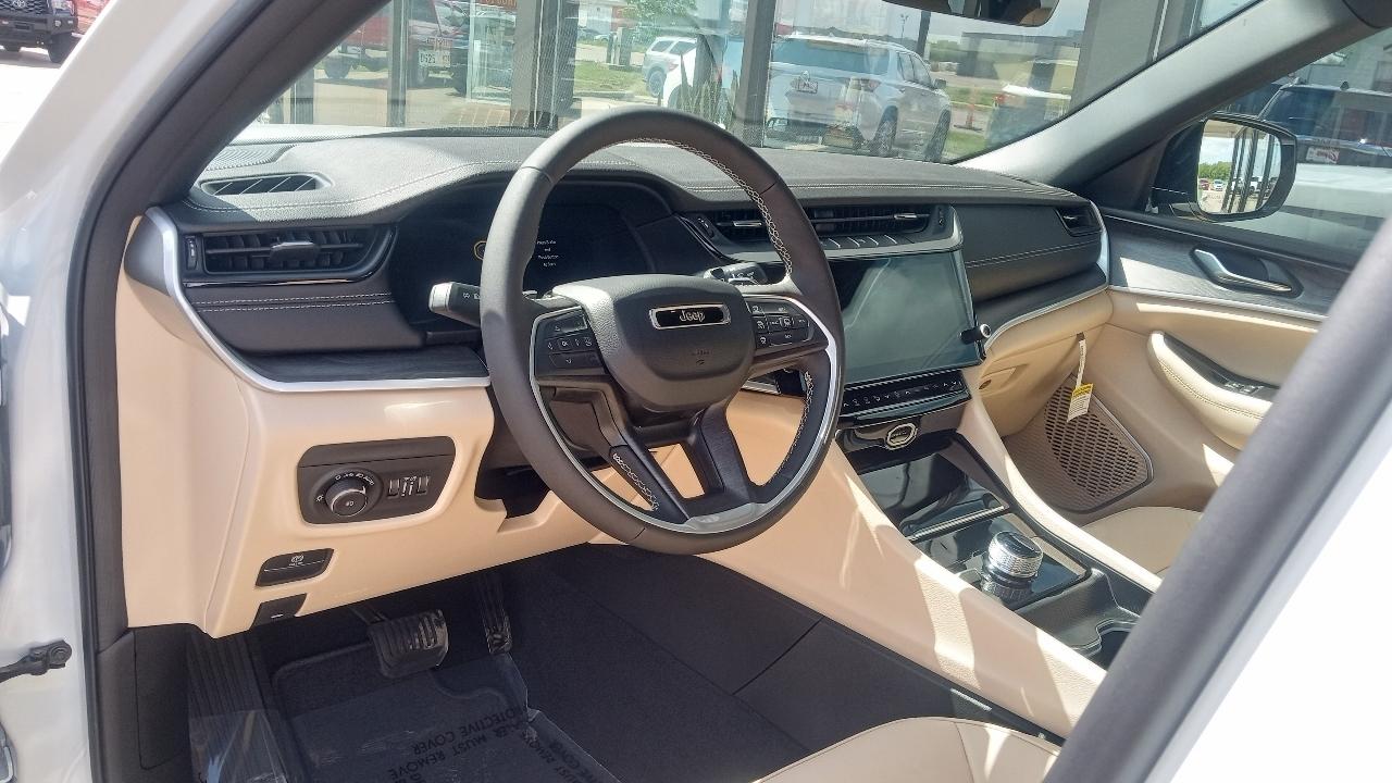 Jeep Grand Cherokee L Limited 4x4 2026