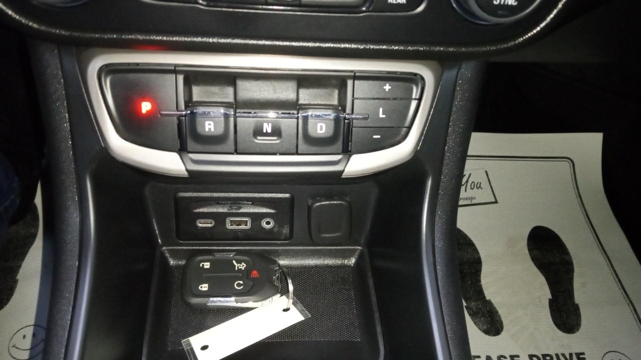 GMC Terrain AWD 4dr Denali 2022