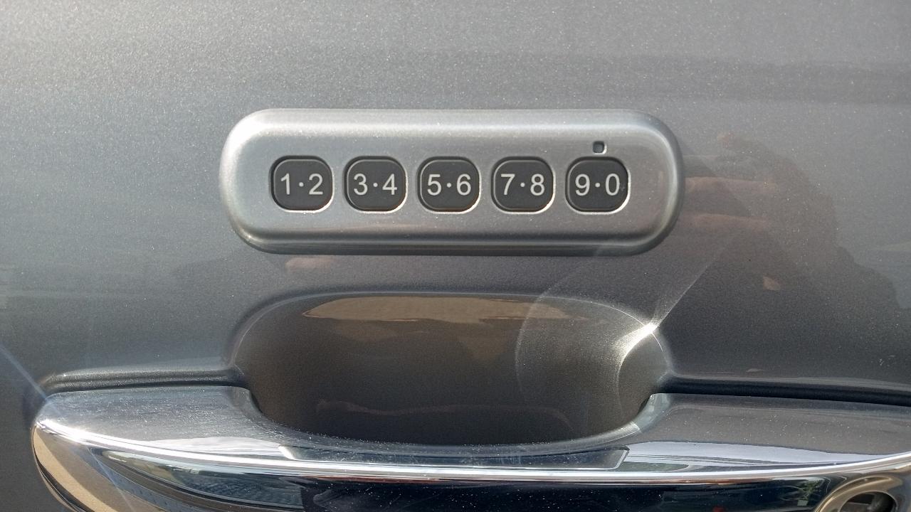 Ford Ranger LARIAT 4WD SuperCrew 5' Box 2024