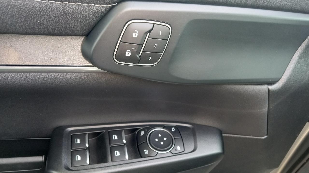 Ford Ranger LARIAT 4WD SuperCrew 5' Box 2024