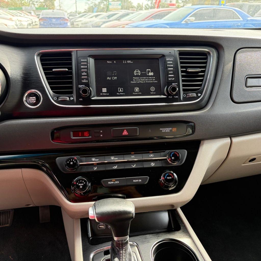 Kia Sedona LX 2017