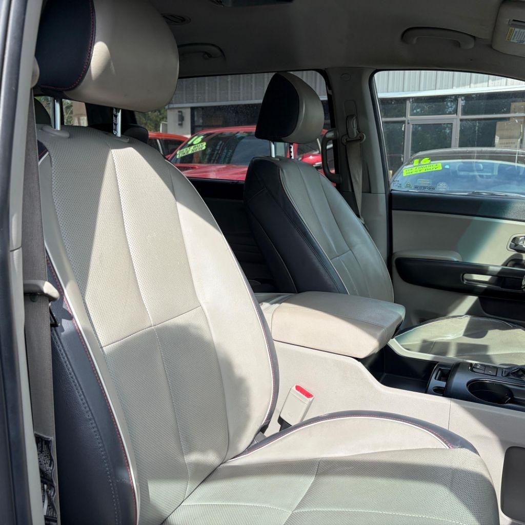Kia Sedona LX 2017