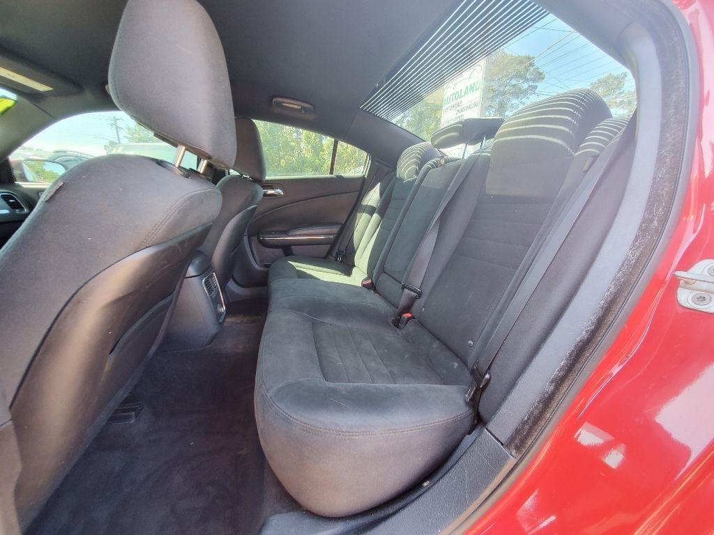 Dodge Charger SE 2011