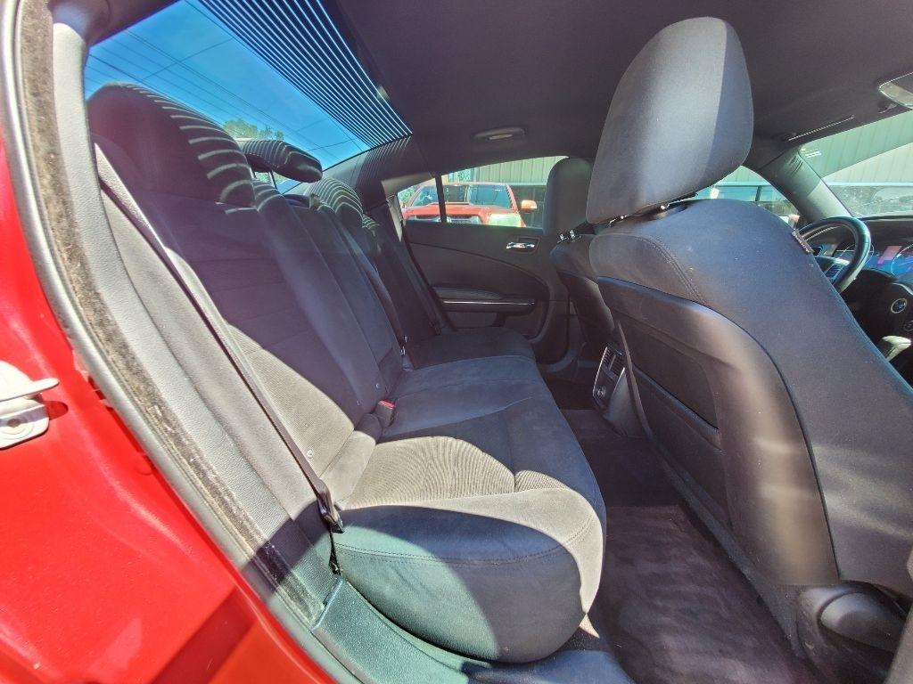 Dodge Charger SE 2011