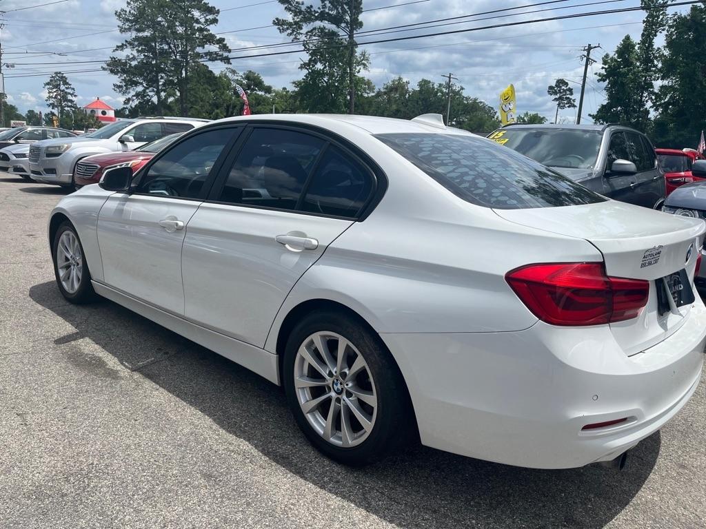 BMW 3-Series 320i Sedan 2017