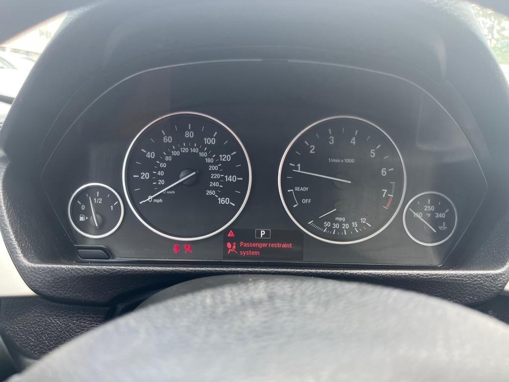 BMW 3-Series 320i Sedan 2017