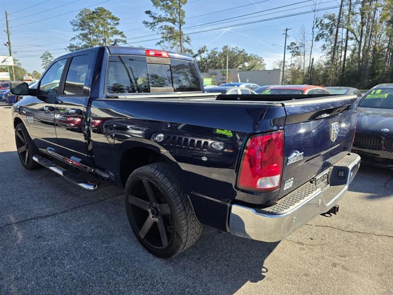 RAM 1500 SLT Quad Cab 2WD 2016