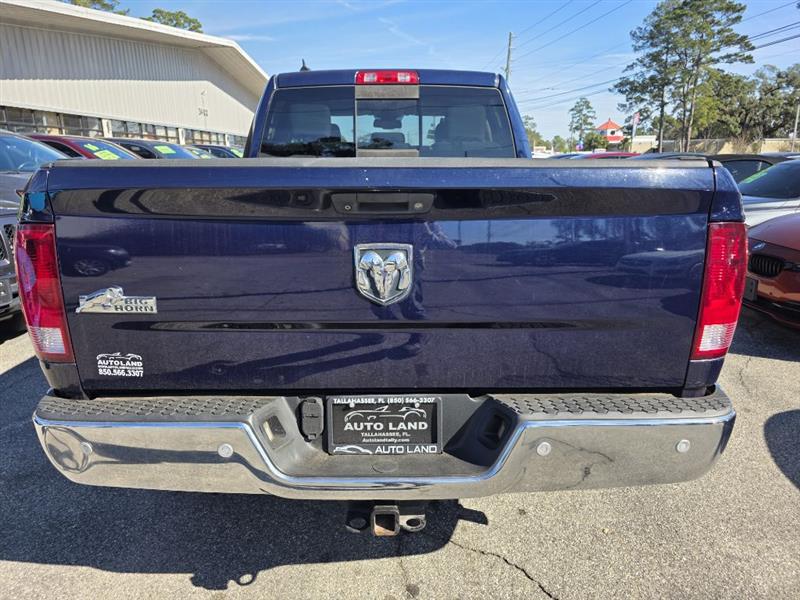 RAM 1500 SLT Quad Cab 2WD 2016