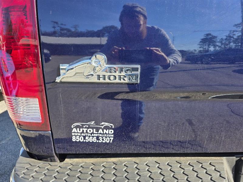 RAM 1500 SLT Quad Cab 2WD 2016