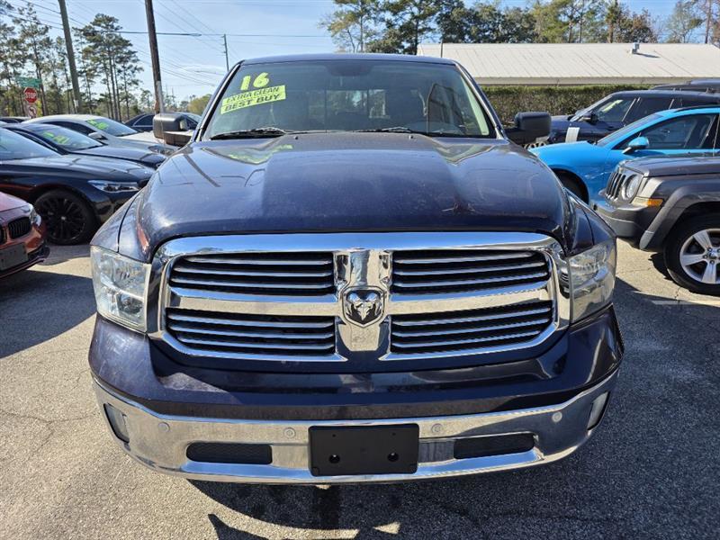RAM 1500 SLT Quad Cab 2WD 2016