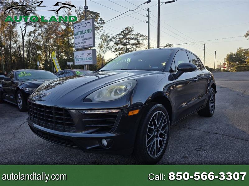 2017 Porsche Macan Base's photo