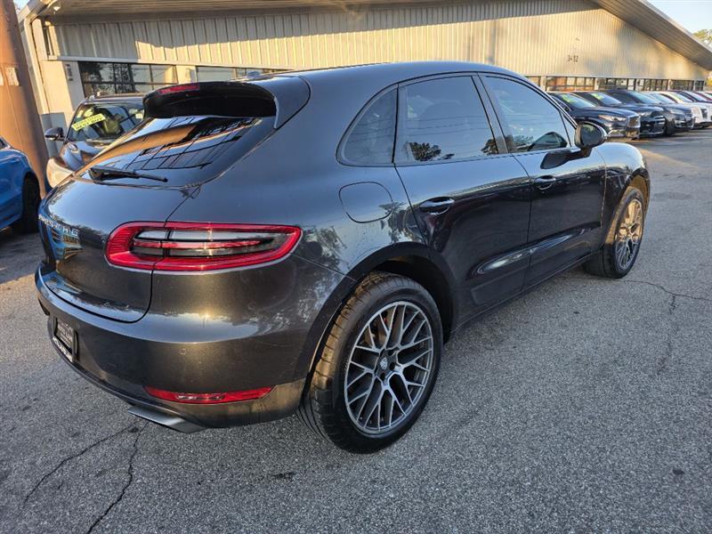Porsche Macan GTS 2017