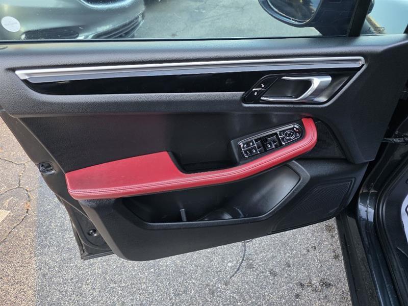 Porsche Macan GTS 2017