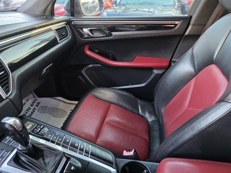 Porsche Macan GTS 2017