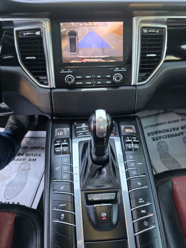 Porsche Macan GTS 2017