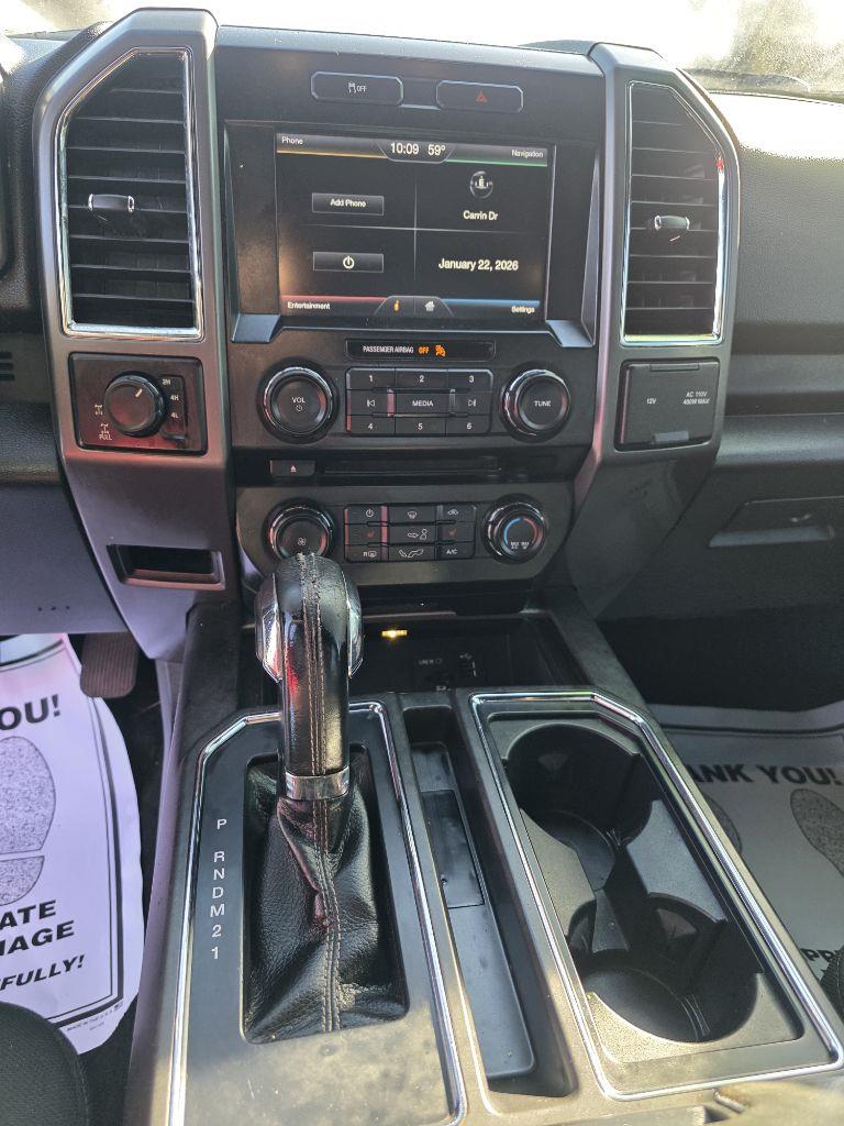 Ford F-150 XL SuperCrew 5.5-ft. Bed 4WD 2015