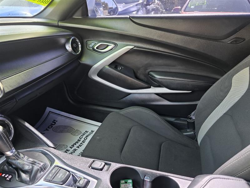 Chevrolet Camaro 1LT Coupe 8A 2018