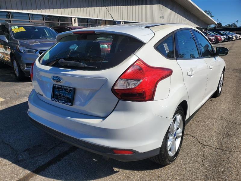 Ford Focus SE Hatch 2013