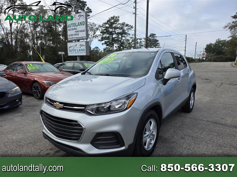 2020 Chevrolet Trax LS's photo