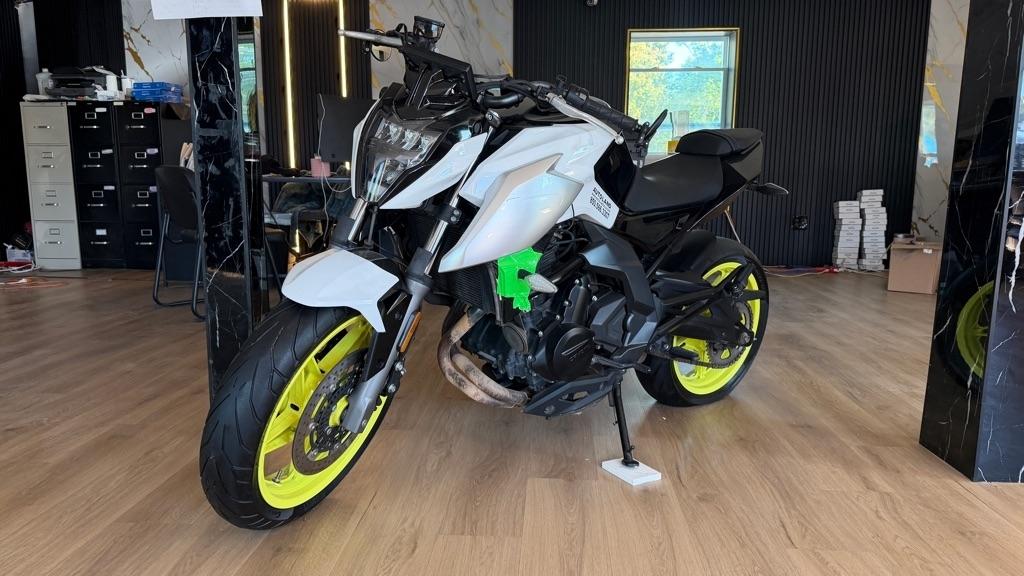 2022 CFMOTO 650NK 