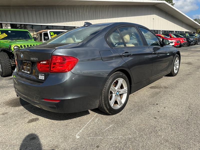 BMW 3-Series 320i Sedan 2015