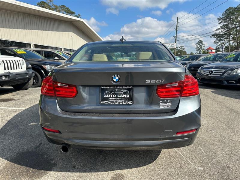 BMW 3-Series 320i Sedan 2015
