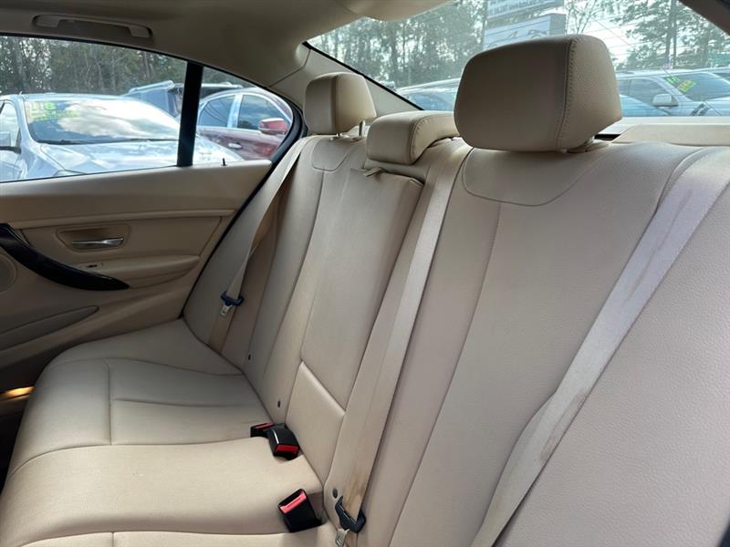 BMW 3-Series 320i Sedan 2015