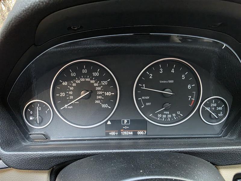 BMW 3-Series 320i Sedan 2015