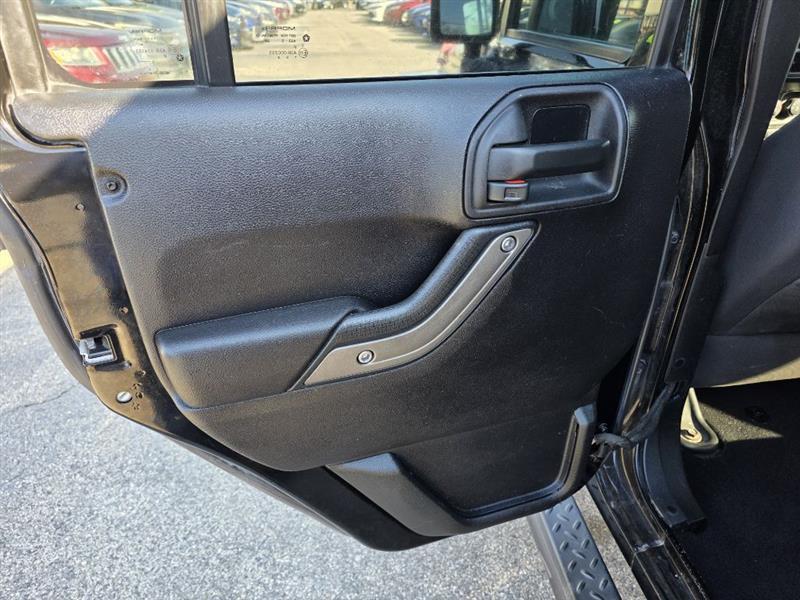 Jeep Wrangler Unlimited Sport 4WD 2015