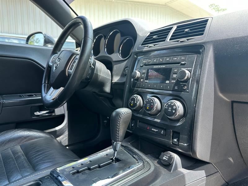 Dodge Challenger SXT 2012